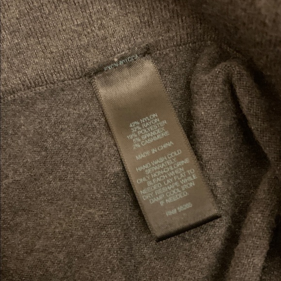 Express size S button up and legging - Picture 11 of 11